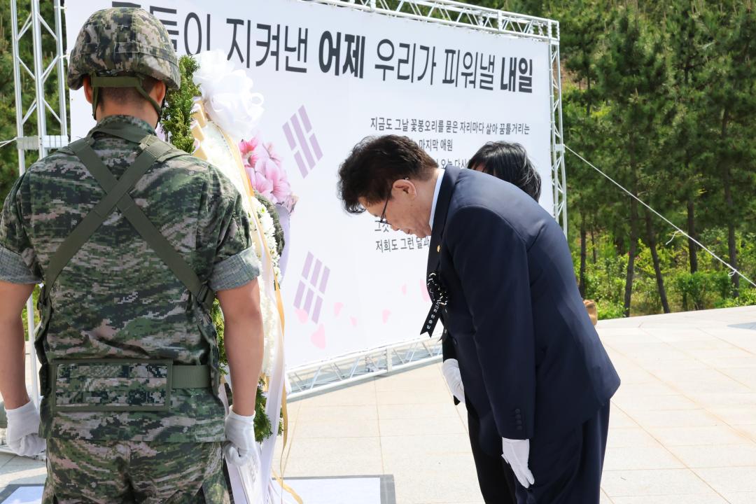 '제70회 현충일 추념식 (백령면)' 게시글의 사진(3) '250606_제70회 현충일 추념식(백령면) (3).JPG'