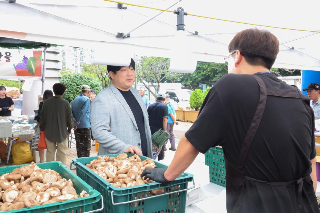 '2025 제1회 옹진 섬 농 ·수 특산물 직거래 장터' 게시글의 사진(31) '250925-26_2025제1회 옹진 섬 눙 ·수 직거래 장터 (31).JPG'