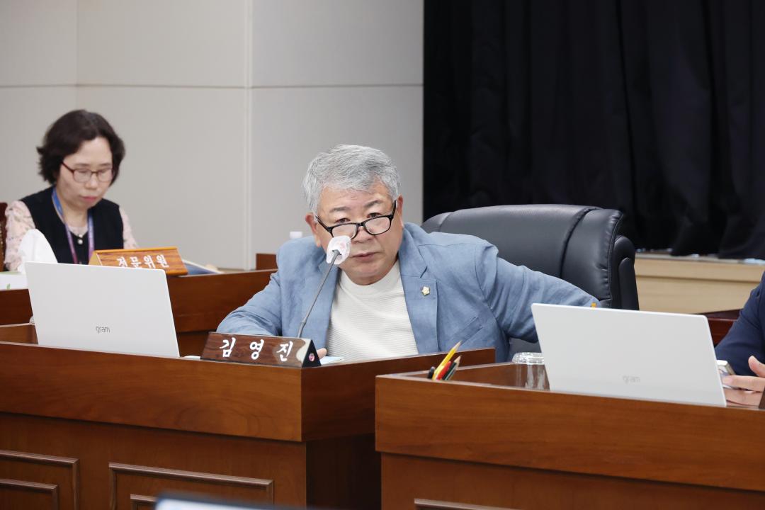 '제249회 옹진군의회 제1차 정례회 제1차 예산결산심사 특별위원회' 게시글의 사진(14) '250609_제249회 옹진군의회 제1차 정례회 제1차 예산결산심사 특별위원회 (14).JPG'