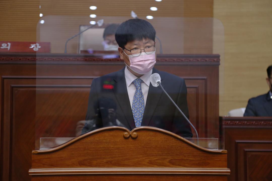 '제224회 옹진군의회 임시회 폐회식' 게시글의 사진(5) '210428_제224회 옹진군의회 임시회 폐회 (5).JPG'