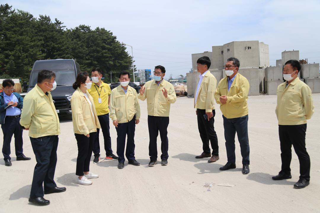 '2020년 옹진군의회 현장방문(영흥면)' 게시글의 사진(12) '200615_2020년_옹진군의회_의원_현장방문(영흥) (12).jpg' '2020년 옹진군의회 현장방문(영흥면)' 게시글의 사진(12) '200615_2020년_옹진군의회_의원_현장방문(영흥) (12).jpg'