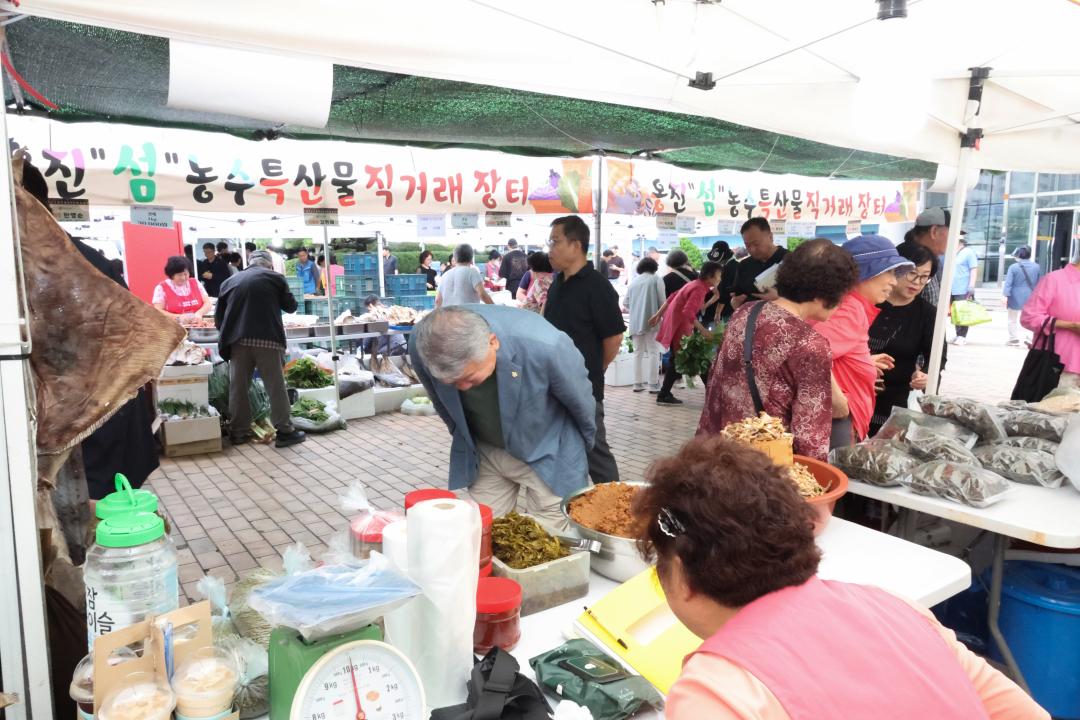 '2025 제1회 옹진 섬 농 ·수 특산물 직거래 장터' 게시글의 사진(26) '250925-26_2025제1회 옹진 섬 눙 ·수 직거래 장터 (26).JPG'