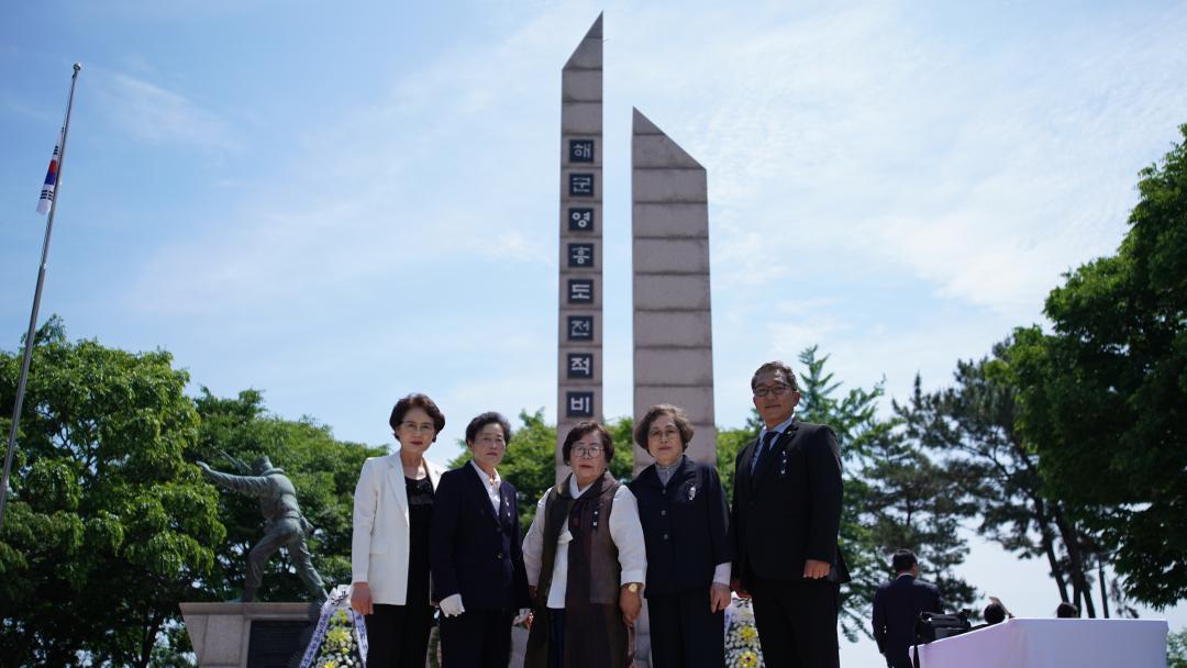'제70회 현충일 추념식 (영흥면)' 게시글의 사진(2) '250606_제70회 현충일 추념식 (영흥면) (2).JPG'