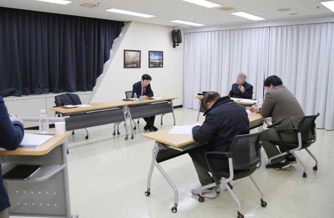 '2025년 제1회 옹진군의회 의원연구단체 심의위원회' 게시글의 사진(3) '250217_2025년 제1회 옹진군의회 의원연구단체 심의위원회 (3).JPG'